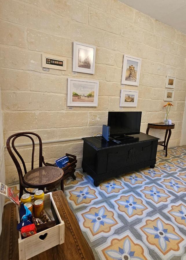 Dar Garigor Apartment Cospicua Bagian luar foto