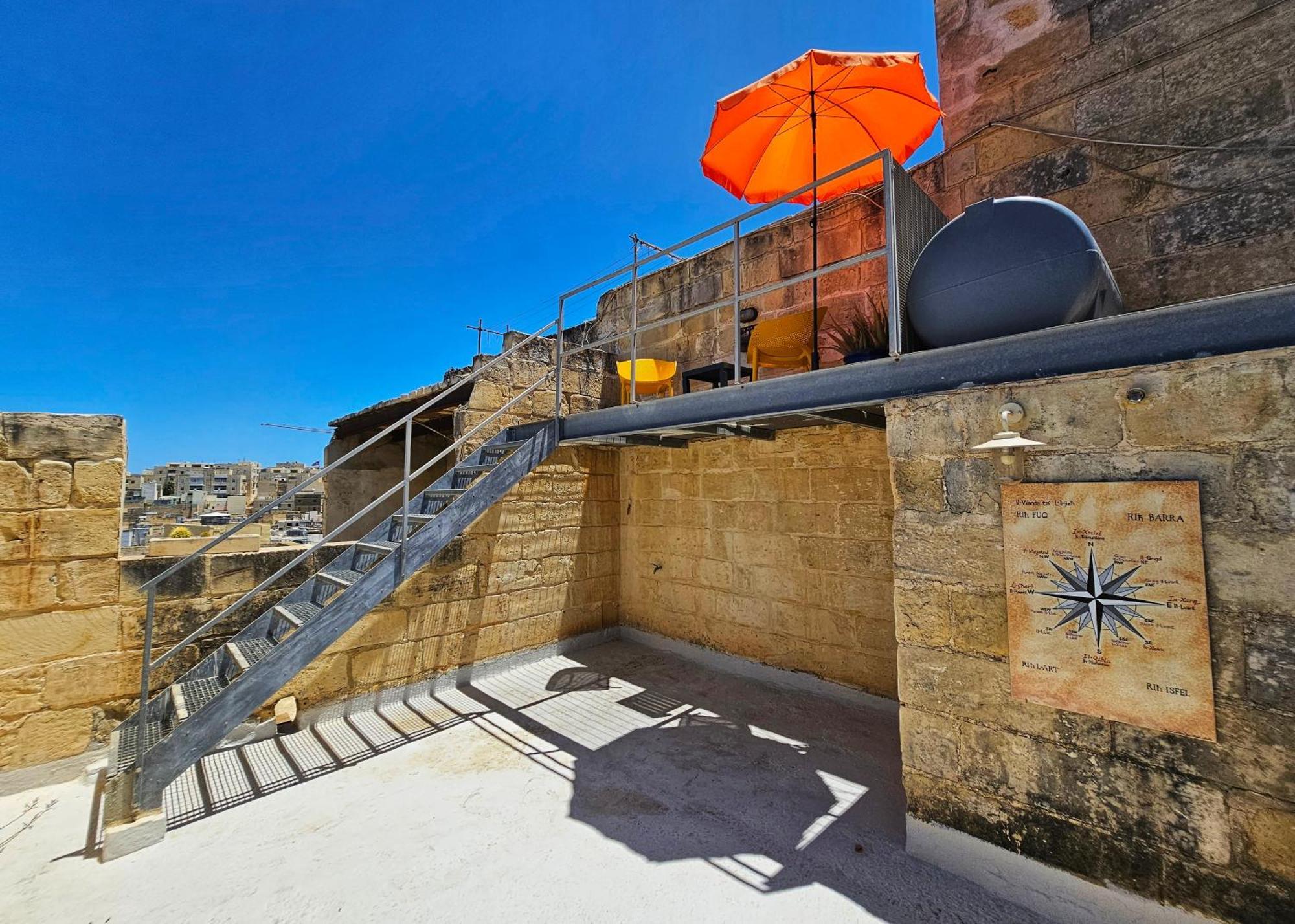Dar Garigor Apartment Cospicua Bagian luar foto