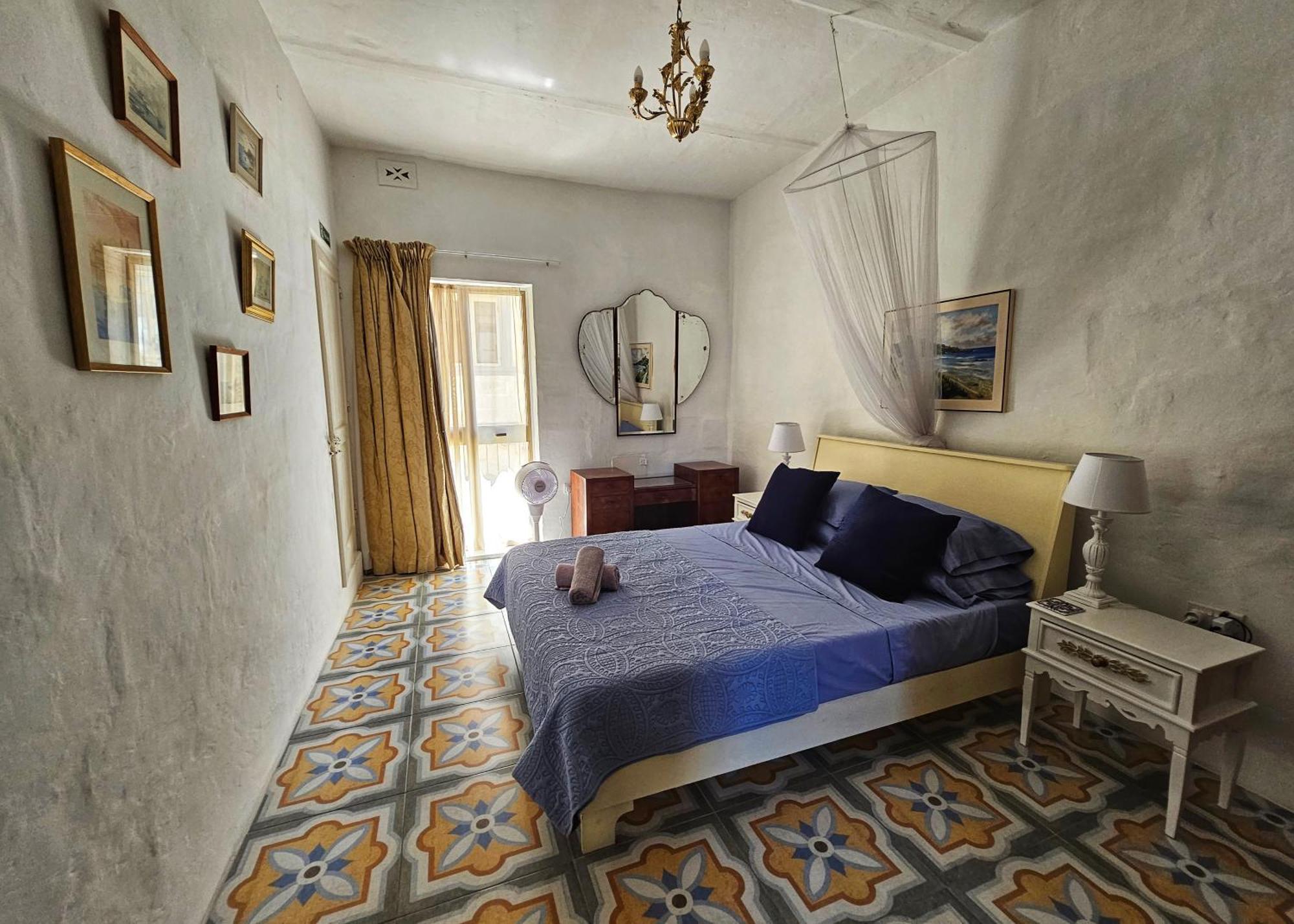 Dar Garigor Apartment Cospicua Bagian luar foto